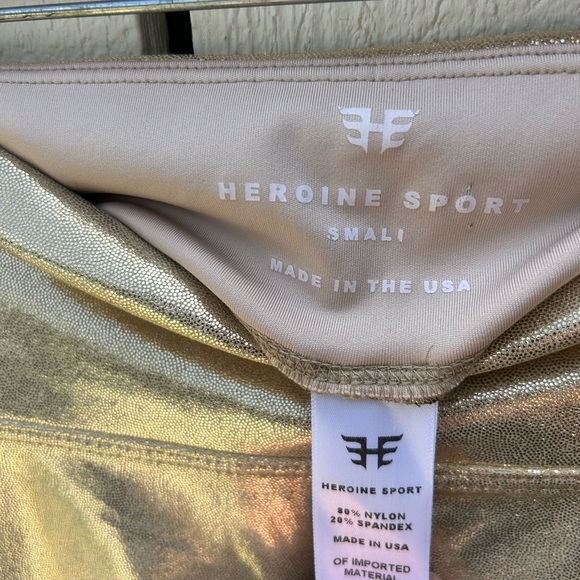 Heroine Sport Marvel Metallic Gold Leggings Athletic Athleisure Size Small - Picture 2 of 3